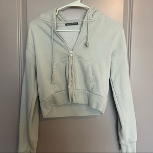 BRANDY MELVILLE CROPPED HOODED JACKET
